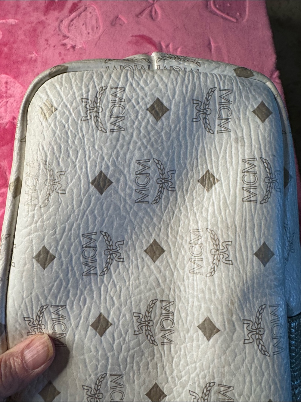 Luxury MCM Cream Visetos Tote J5638 Dark Mustard Trim, Silver Lion Banner - Picture 9 of 11